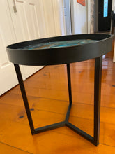 Load image into Gallery viewer, Resin Side Table
