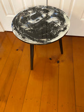Load image into Gallery viewer, Resin Side Table
