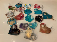 Load image into Gallery viewer, Resin Key Rings
