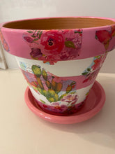 Load image into Gallery viewer, Decoupage Pot
