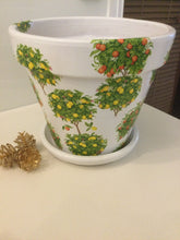 Load image into Gallery viewer, Decoupage Plant Pot
